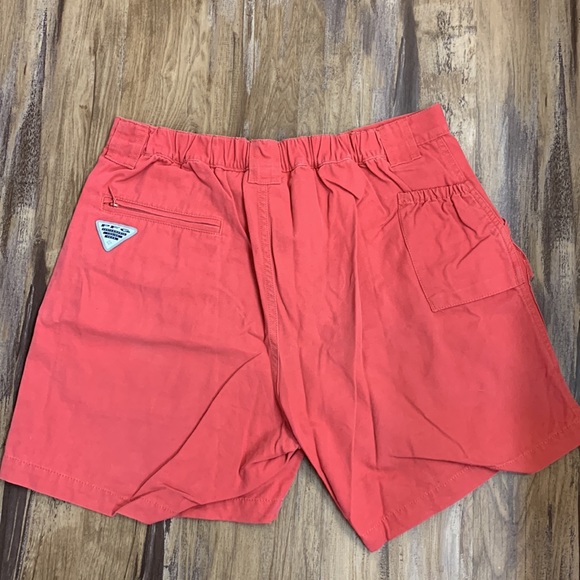 Men’s Medium Columbia shorts - Picture 2 of 4